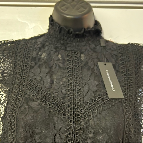 Cable & Gauge Tops Nwt Cable Gauge Lace Embroidered Eyelet Sheer